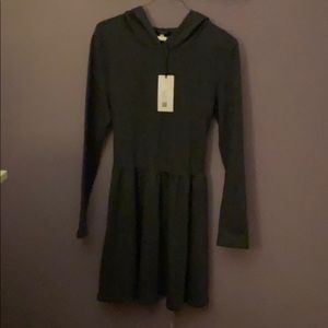 Hooded laced back casual dress